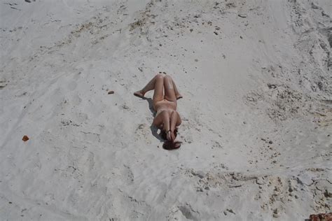 Naked On White Sand Pics Xhamster