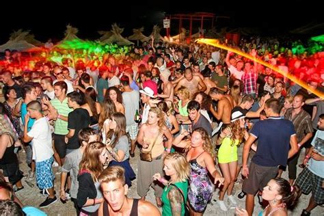 Entertainment And Nightlife In Makarska Dalmatia Croatia