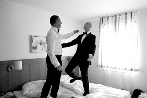 Beautiful Same Sex Wedding Photos Show That Love Knows No Boundaries Bored Panda