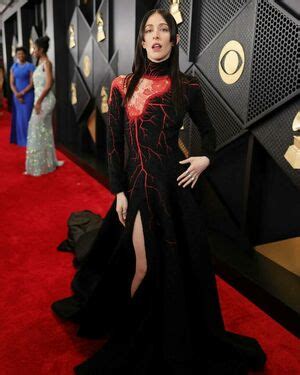 Caroline Polachek Leaked Nude Photos And Videos