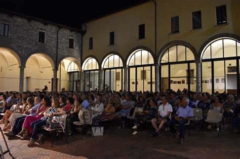 Cinema Sotto Le Torri Persone Al Polo Santagostino Cronache