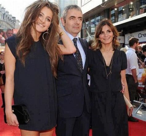 Mr Bean With His Wife and Daughter - Funny Pictures - Amazing Pictures