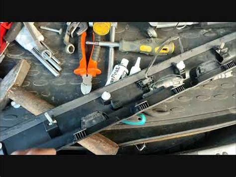 замена накладки крышки багажника кашкай J10 - YouTube