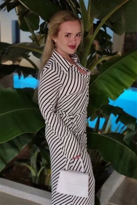 Beautiful Julia 33 Y O From Kiev With Blonde Hair ID 742269 LadaDate