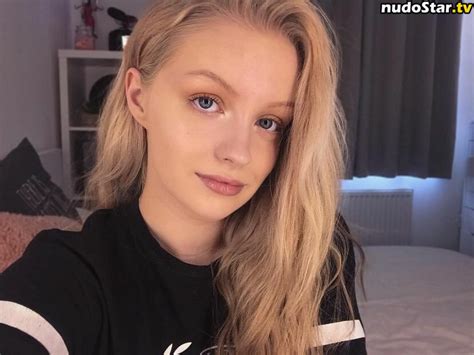 Rebecca Cox Nude OnlyFans Photo 13 Nudostar TV