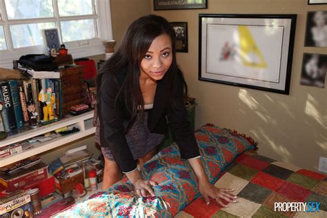 Black Bitch Adrian Maya Gets Her Shaved Pussy Drilled Milf Fox