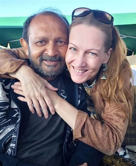 Akhil Mishra Dead 3 Idiots Actor Dies In Kitchen Fall Wife Suzanne