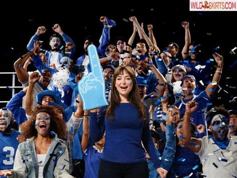 Milana Vayntrub AT T Girl Mintmilana Nude Instagram Leaked Photo