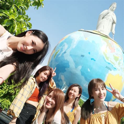 Đăng ảnh bikini sexy ở công viên nước tại Việt Nam hot girl Đài Loan bất ngờ bị netizen ném đá