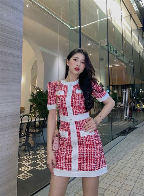 Nét đẹp gợi cảm đầy cuốn hút của hot girl ĐH Tôn Đức Thắng