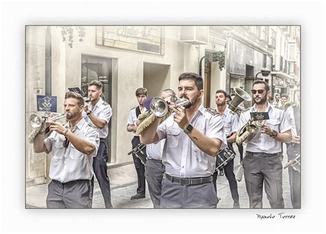 Tocando en la Procesión Manolo Torres Flickr