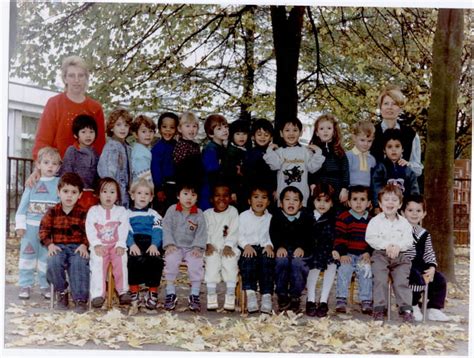 Photo de classe Petite section Maternelle de 1989 école Maternelle