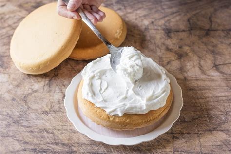 Naked Cake Alla Frutta Ricetta Fatto In Casa Da Benedetta