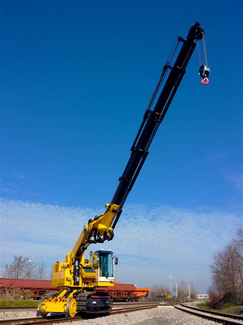 Road Rail Cranes Aries Rail