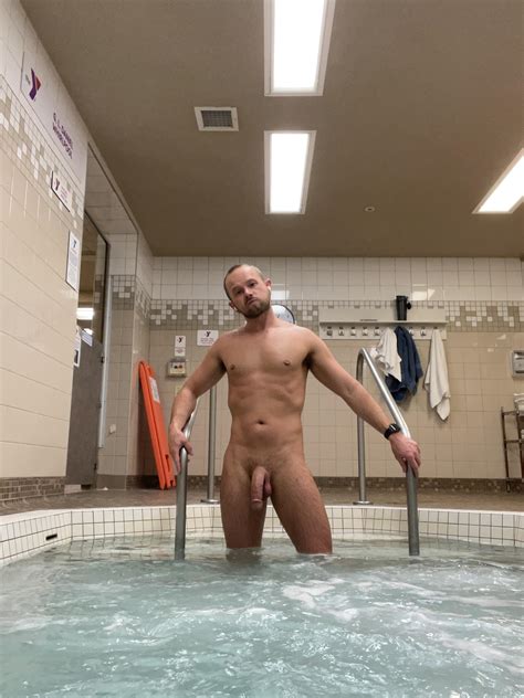 I Love Being Able To Be Naked In The Gym Hot Tub My Favorite Part Of The Day By Far Scrolller