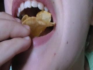 Queen Lusy Sexy Ass With Bubble Gum MOV