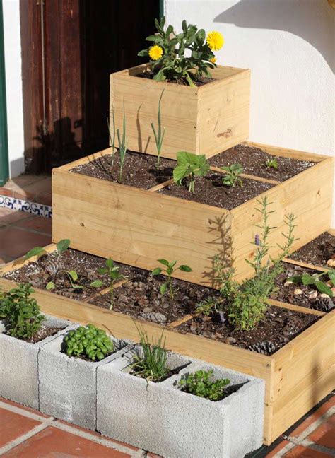 Incredible Tower Garden Ideas For Homesteading In Limited Space