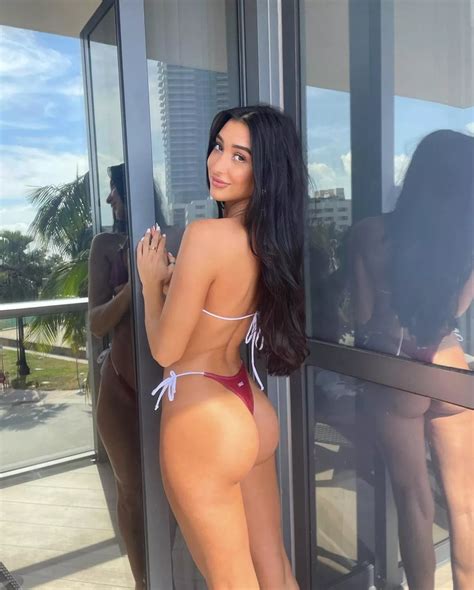 Looking Back Nudes Randomsexiness Nude Pics Org