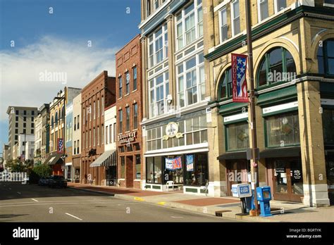 Ajd62833 Paducah Ky Kentucky Downtown Main Street Stock Photo Alamy