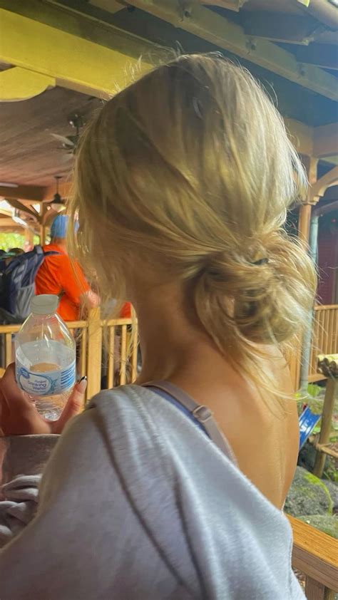 Blonde Girl Blonde Blondegirl Long Hair Styles Girl Hairstyles Cute Makeup Looks