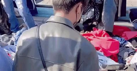 Theo chân hot TikToker người Việt ở Hàn Quốc đến chợ đồ si đẹp độc rẻ k mà được đồ còn nguyên