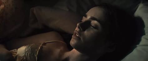 Lily Collins à poil vidéos porno et sex tapes xHamster