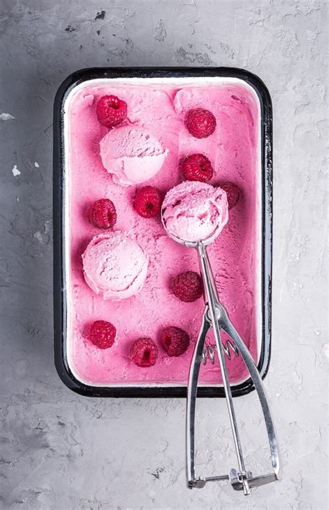 Raspberry Ice Cream Recipe - Serving Ice Cream