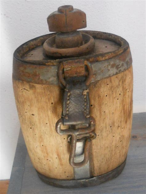 Militaria italiana e alleata - Kappenabzeichen 1914-1918