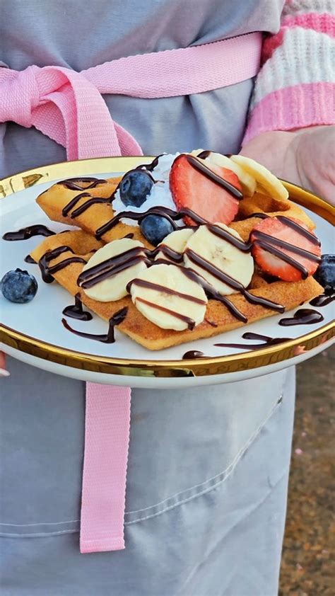 КОФЕЙНЯ ЯГОДА ГРОДНО I КЛУБНИКА В ШОКОЛАДЕ | ДУБАЙСКИЙ ШОКОЛАД (@yagoda ...