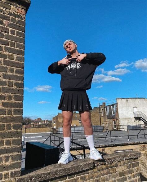 Fashionable Streetwear For Gay Men Moda Masculina Dicas Moda Para Rapazes Look Masculinos