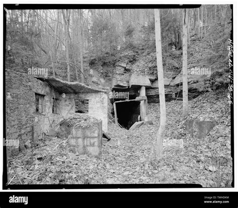 1930s coal mine Cut Out Stock Images & Pictures - Alamy