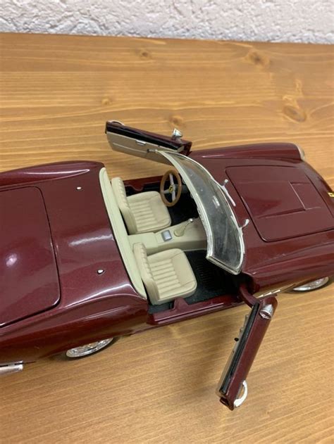 Mattel Hot Wheels 1 18 Ferrari 250 GT Cali Spider Modellauto Gebraucht in Fislisbach für CHF