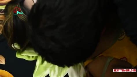 Boyfriend Ke Ghar Pe Koi Nhi Tha To Girlfriend Ne Romantic Sex Kiya