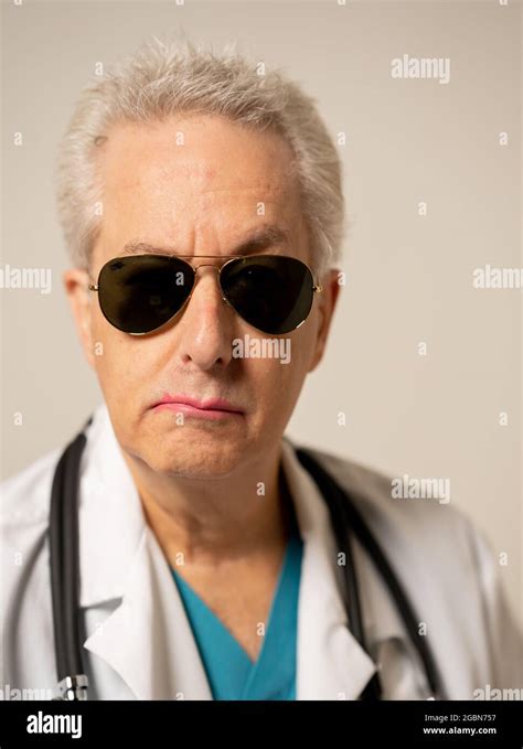 Gay doctor Banque de photographies et dimages à haute résolution Alamy