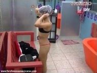 El bar provoca nude pics página 1