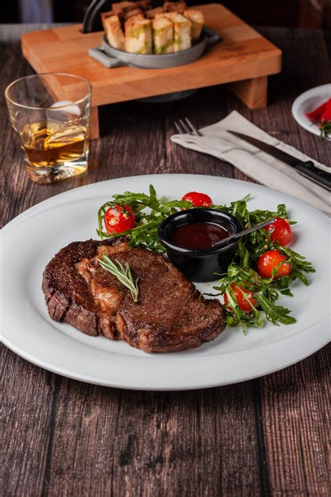 Стейки из говядины (Мираторг, Kazbeef, местная) | Спорт бар Гол+Пас