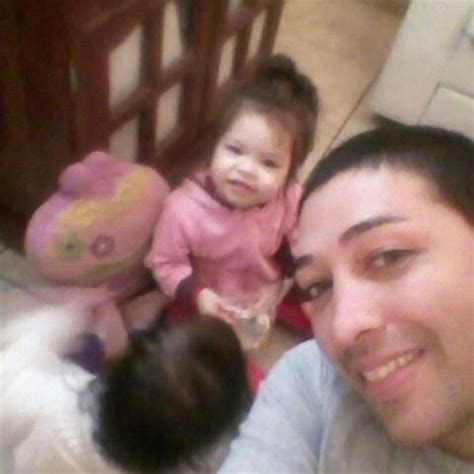 Un Couple Gay Adopte Un B B S Ropositif Qui Avait D J T Rejet Par Familles Un Jour De R Ve