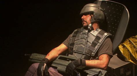 Milf sticker en dildo upp killens röv medan han knullar en annan hora xHamster