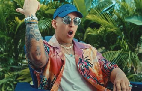 Daddy Yankee Y Omar Courtz Nos Trasladan Directamente Al Verano Con