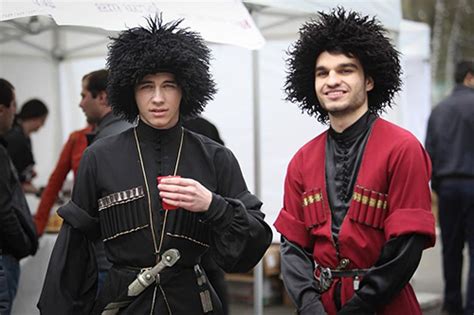 Азербайджанские Мужчины (Достоинства, Особенности)