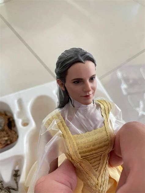 Disney Hot Toys Beauty And The Beast Belle Emma Watson Hobbies Toys Collectibles
