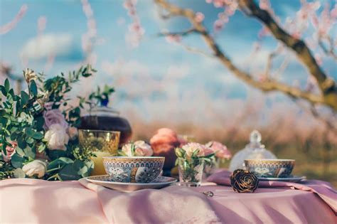 How to Throw the Perfect Spring Tea Party | CGW B&B