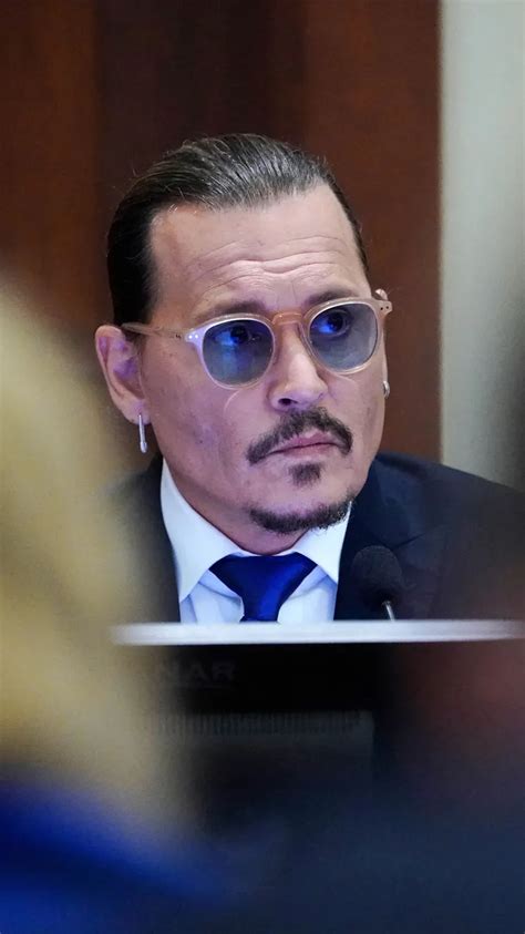 Get the Look: Johnny Depp’s Glasses