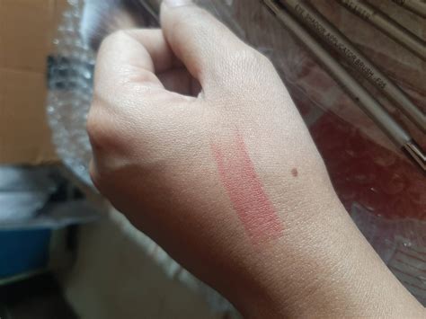 Buy Swiss Beauty Pure Matte Lipstick Hot Nude 3 8 G Online Purplle