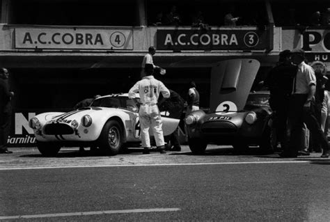 The Iconic Shelby Ac Cobra And Its Timeless Legacy Autoevolution