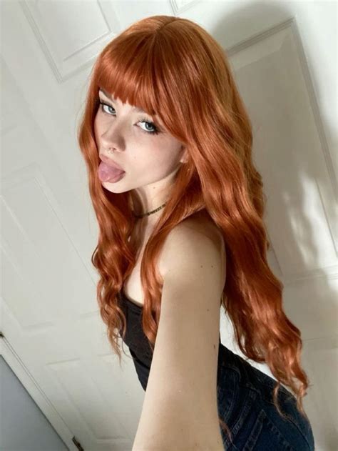 Pin By Lyrsa On Woman In Red Brown Hair Strawberry Blonde Redhead Girl