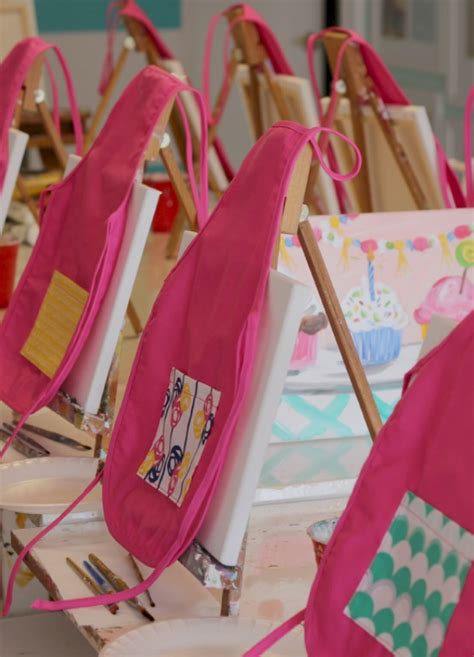 {DIY} Children's Painting Aprons - Little Bit City,