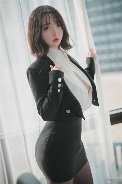 Ảnh Nude Hàn Quốc Gái Xinh Dâm Đãng Đẹp Múp Vú To Đít Bự