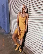 MAGGIE KEATING Nude AZNude