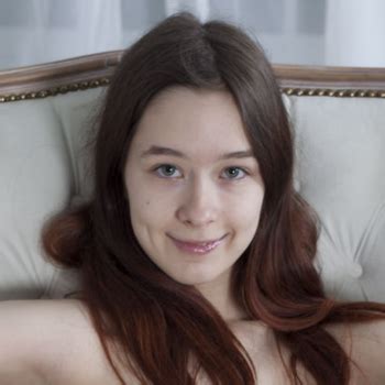 Askor Babe Page Watch This Adult Model On FreeOnes